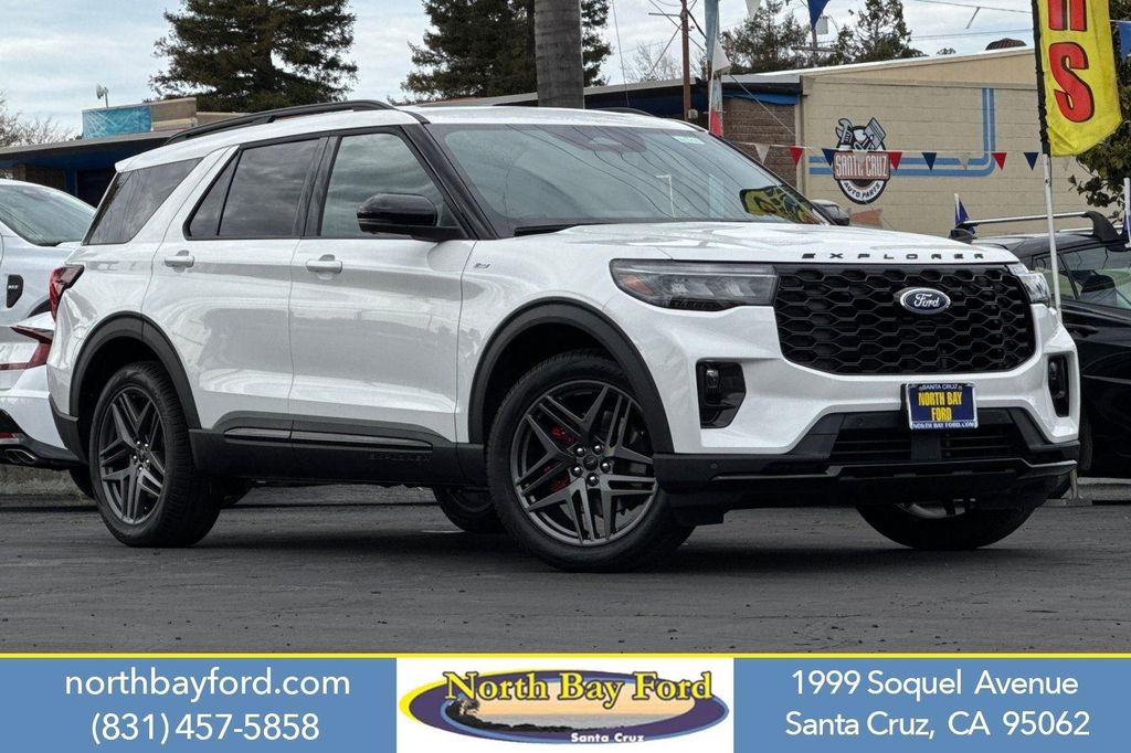 New 2026 Ford Explorer ST-Line
