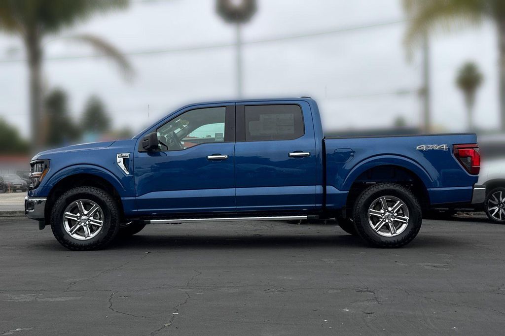 صورة مصغرة 30 لـ 2025 FORD F-150 XLT
