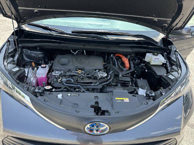 صورة مصغرة 20 لـ 2025 Toyota SIENNA LE