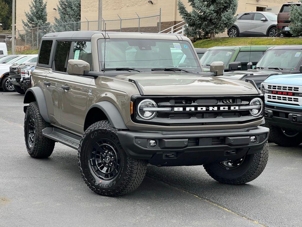 New 2026 Ford Bronco Outer Banks