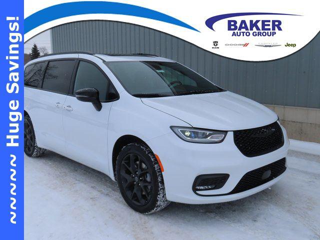 New 2026 Chrysler Pacifica Limited