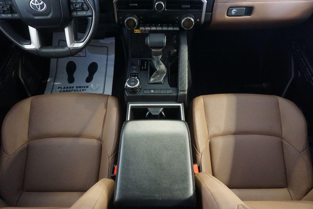 صورة مصغرة 33 لـ 2025 Toyota 4RUNNER LIMITED