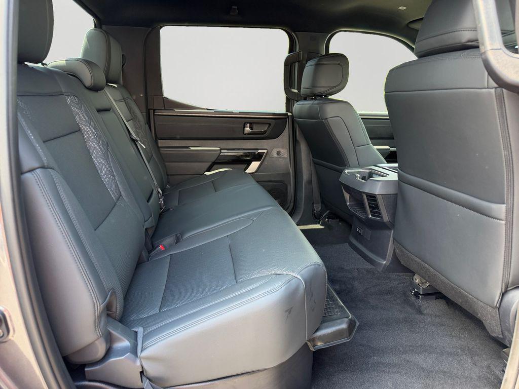 2025 Toyota TUNDRA LIMITED photo 9