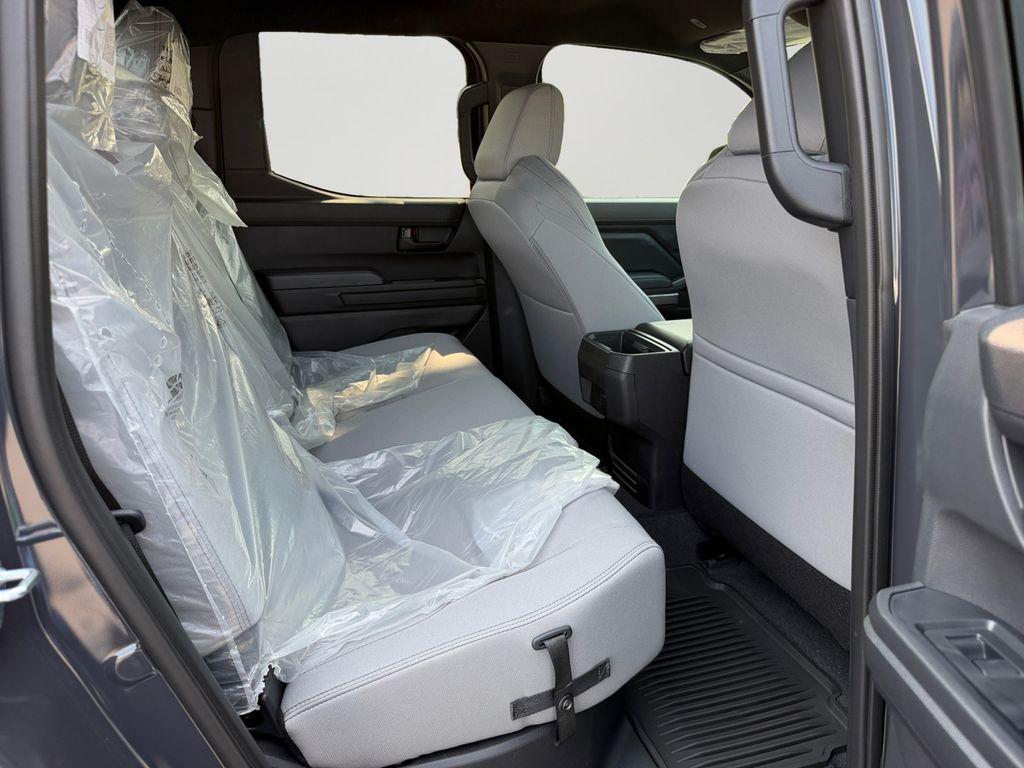 2026 Toyota TACOMA SR5 — фото 7