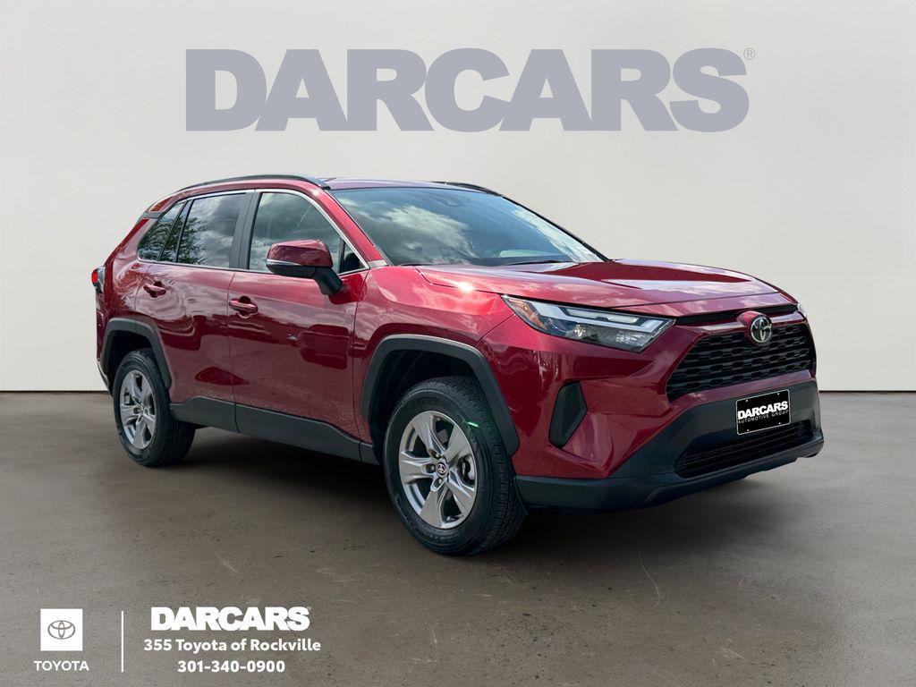 2025 Toyota RAV4 XLE 照片 1