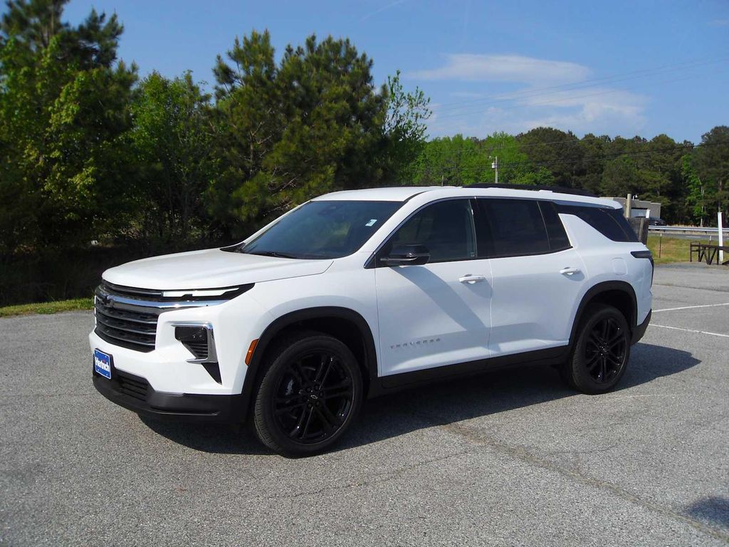 New 2026 Chevrolet Traverse LT