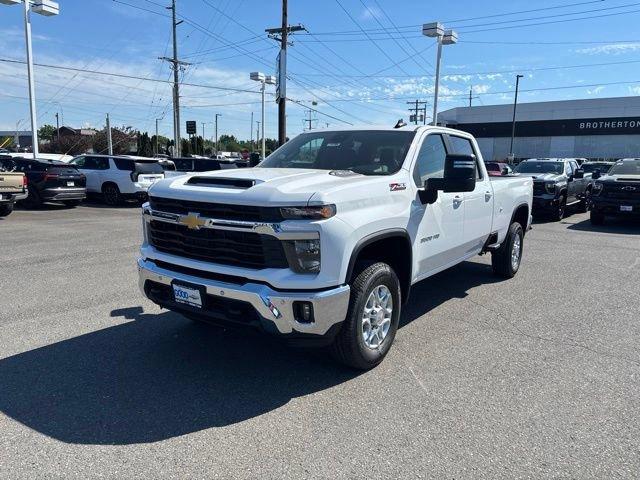 New 2026 Chevrolet Silverado 3500 LT