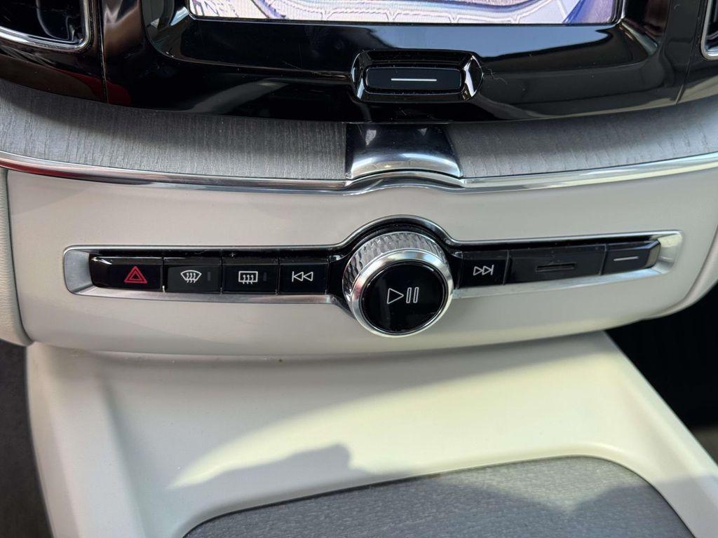 2024 Volvo XC60 B5 PLUS DARK THEME 缩略图 31