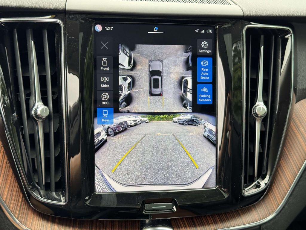 2024 Volvo XC60 B5 PLUS DARK THEME — миниатюра 24
