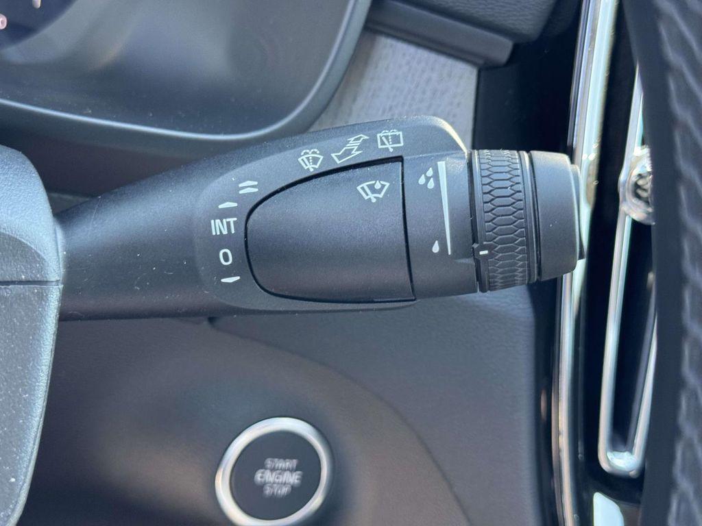 صورة مصغرة 25 لـ 2026 Volvo XC40 B5 PLUS