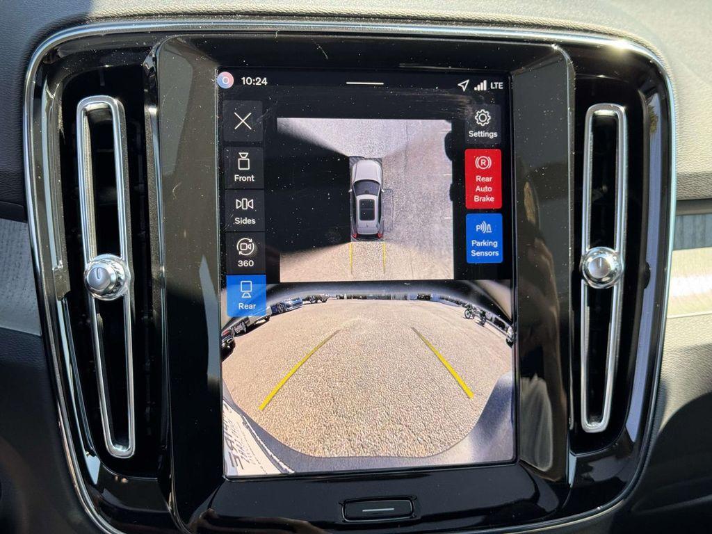 صورة مصغرة 29 لـ 2026 Volvo XC40 B5 PLUS