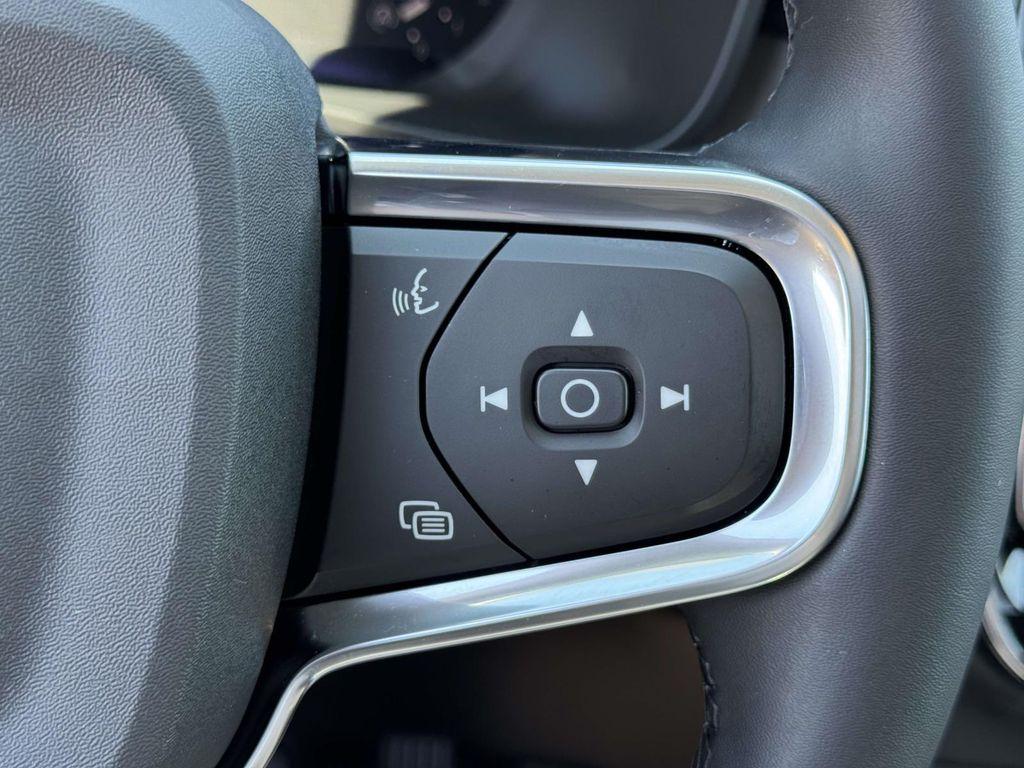 صورة مصغرة 23 لـ 2026 Volvo XC40 B5 PLUS
