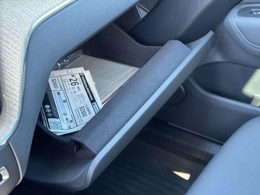 صورة مصغرة 30 لـ 2026 Volvo XC60 B5 PLUS
