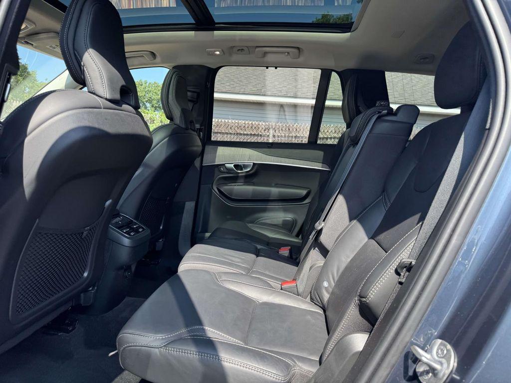 2024 Volvo XC90 B6 ULTIMATE BRIGHT THEME 7-SEATER photo 9