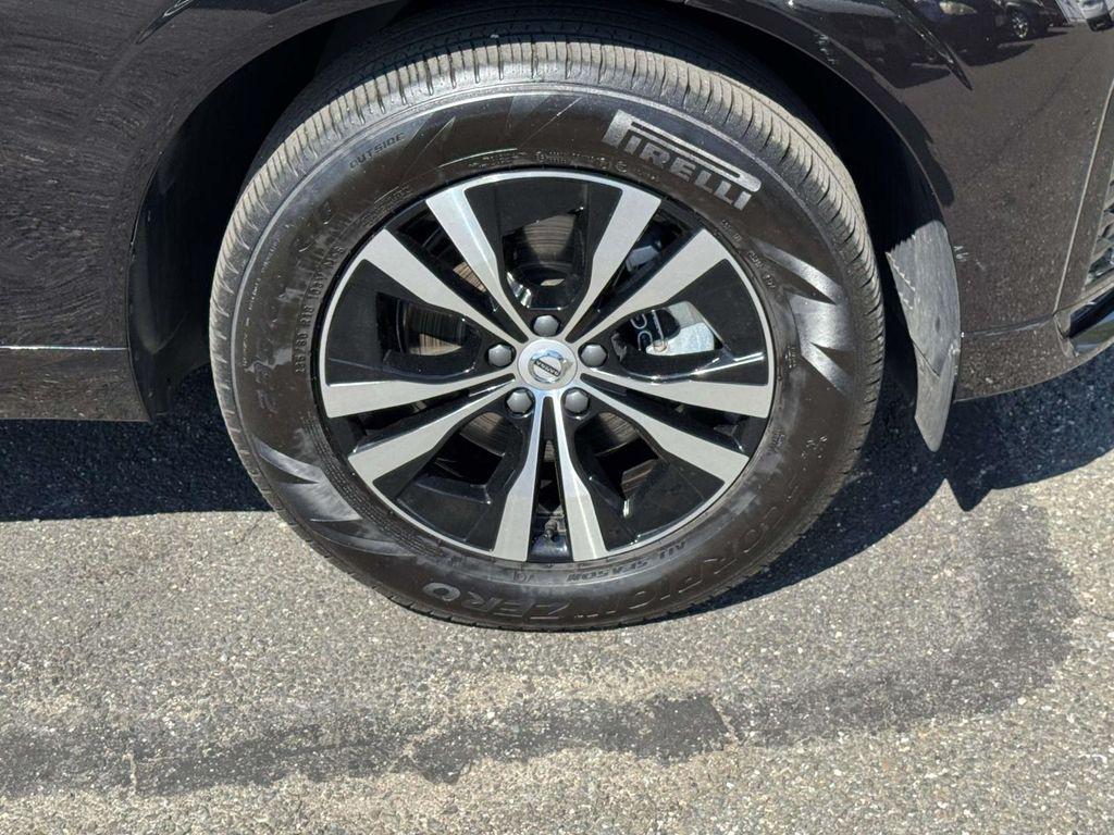 2025 Volvo XC60 B5 CORE 照片 6