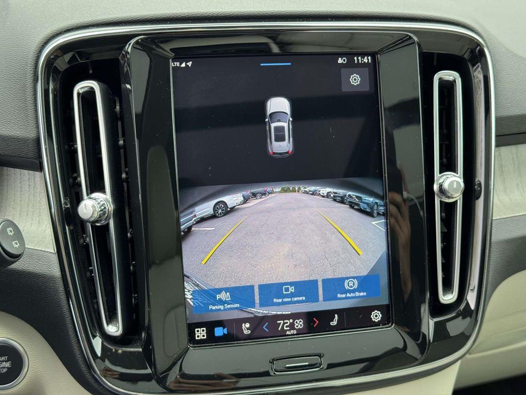 صورة مصغرة 29 لـ 2023 Volvo XC40 B5 PLUS BRIGHT THEME