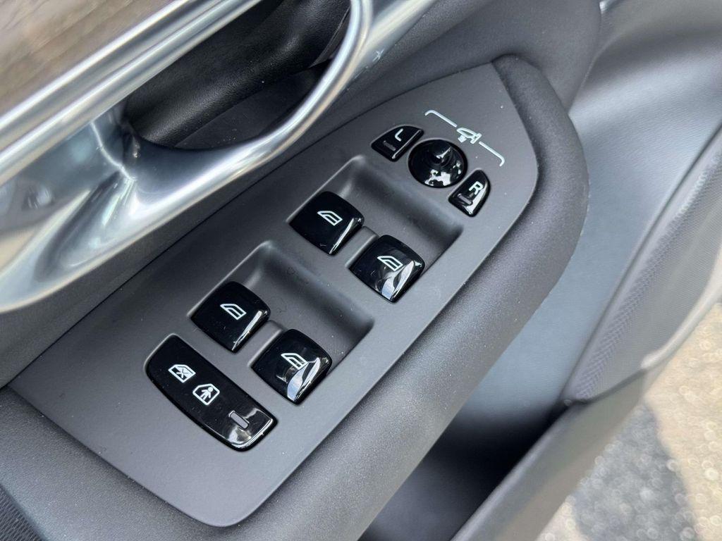 صورة مصغرة 15 لـ 2026 Volvo XC90 B6 PLUS 7-SEATER