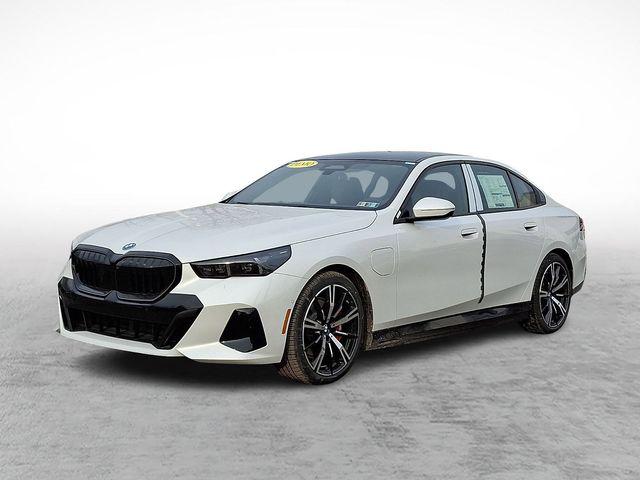 New 2026 BMW 550e xDrive