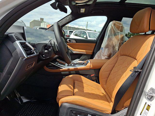 صورة مصغرة 13 لـ 2027 BMW X7 XDRIVE40I