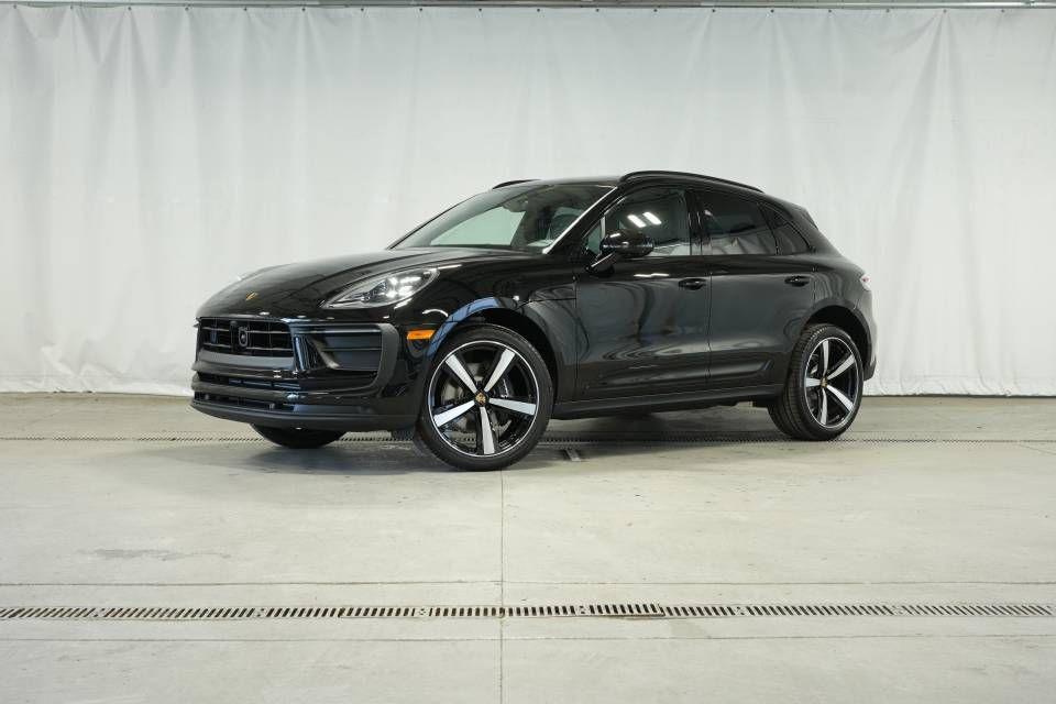 New 2026 Porsche Macan Base