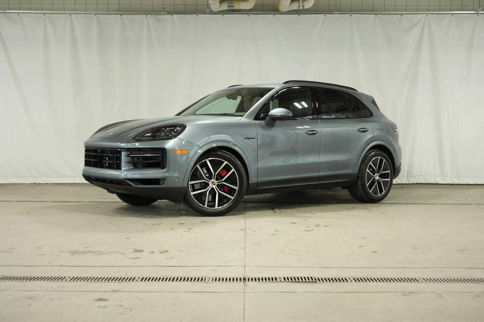 New 2026 Porsche Cayenne S