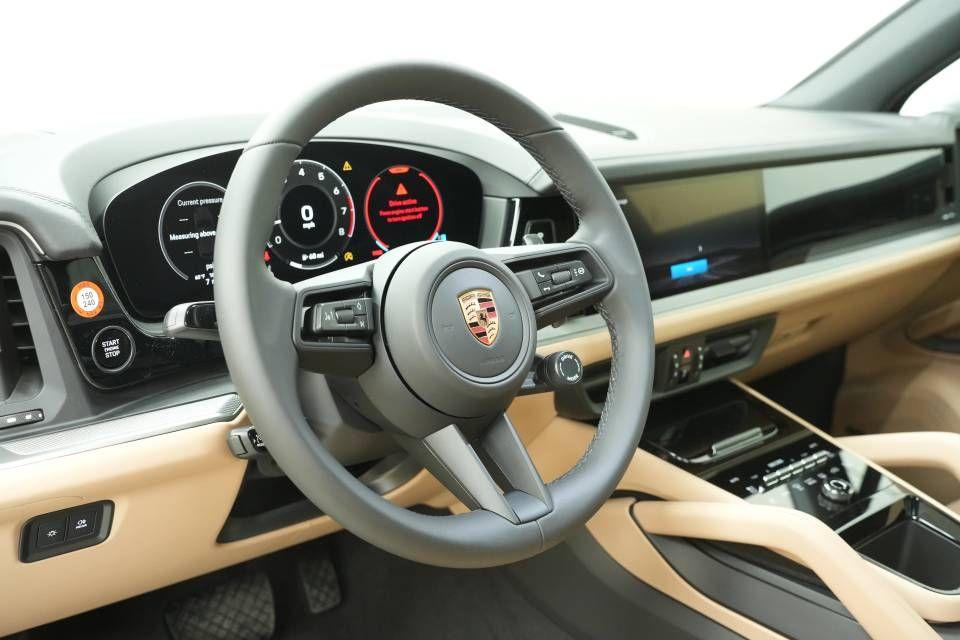 PORSCHE CAYENNE - 4