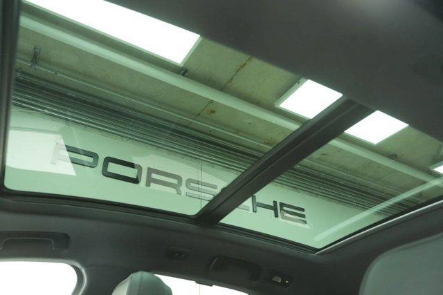 2026 Porsche MACAN — миниатюра 37