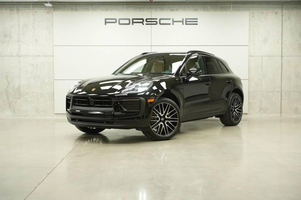 New 2026 Porsche Macan Base