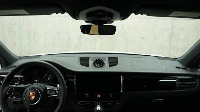 2025 Porsche MACAN 缩略图 16