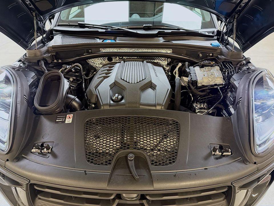 2026 Porsche MACAN BASE — миниатюра 32