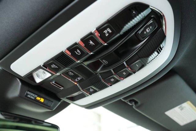 2025 Porsche MACAN — миниатюра 36