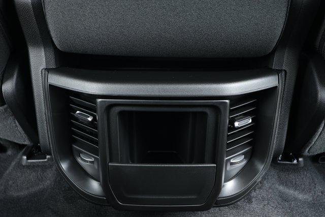 صورة مصغرة 31 لـ 2026 RAM 1500 TRADESMAN