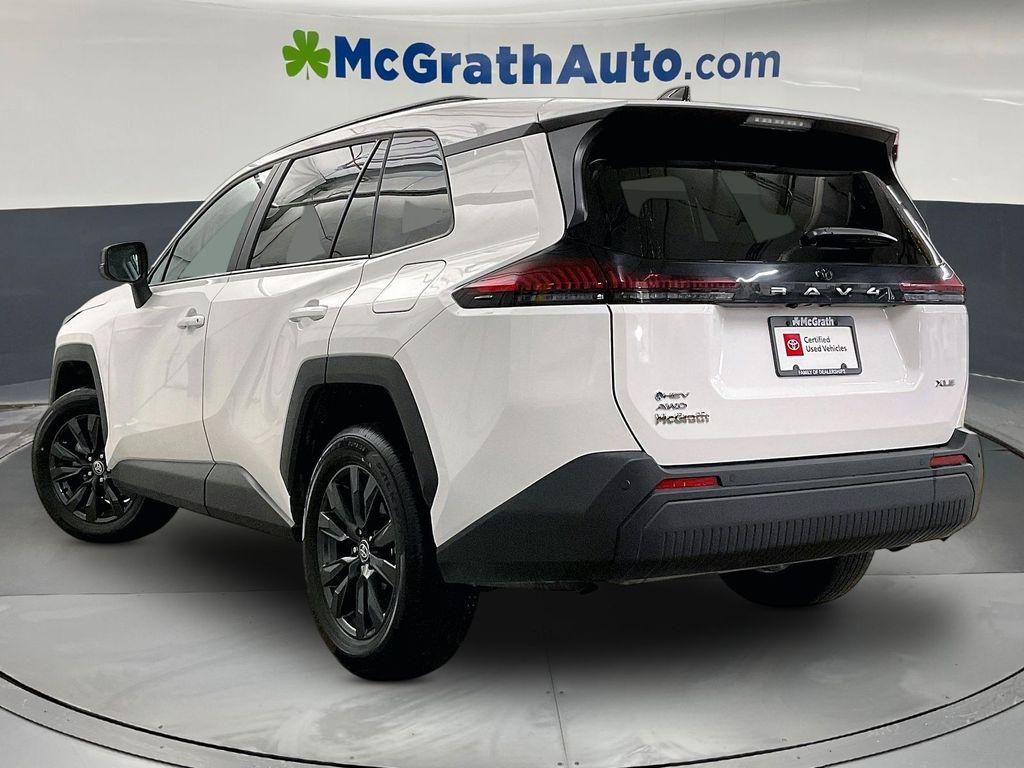صورة 3 لـ 2026 Toyota RAV4 XLE PREMIUM