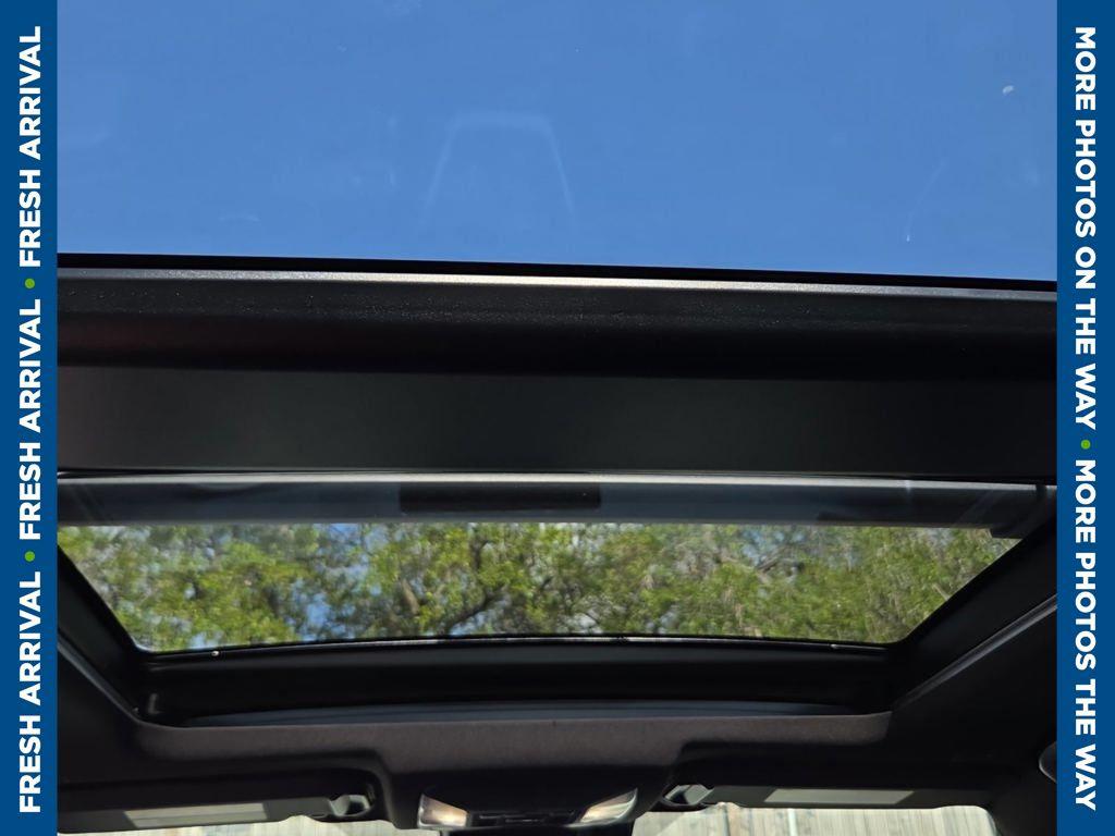 2023 Toyota RAV4 HYBRID SE 照片 8