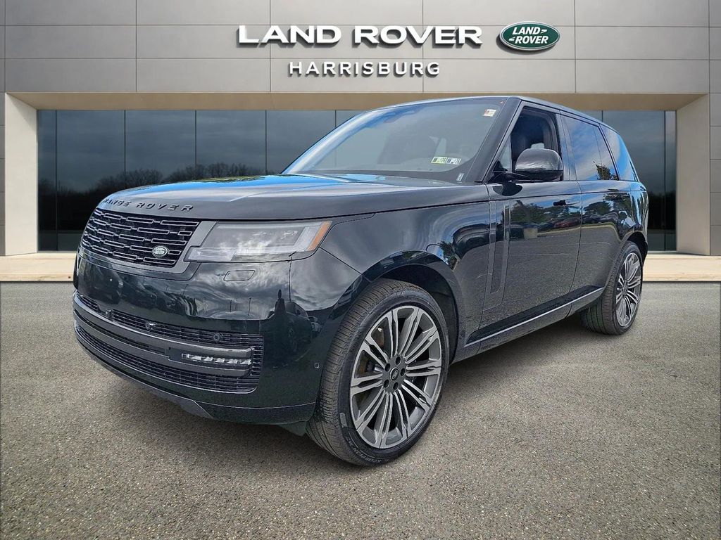 New 2025 Land Rover Range Rover P530 SE