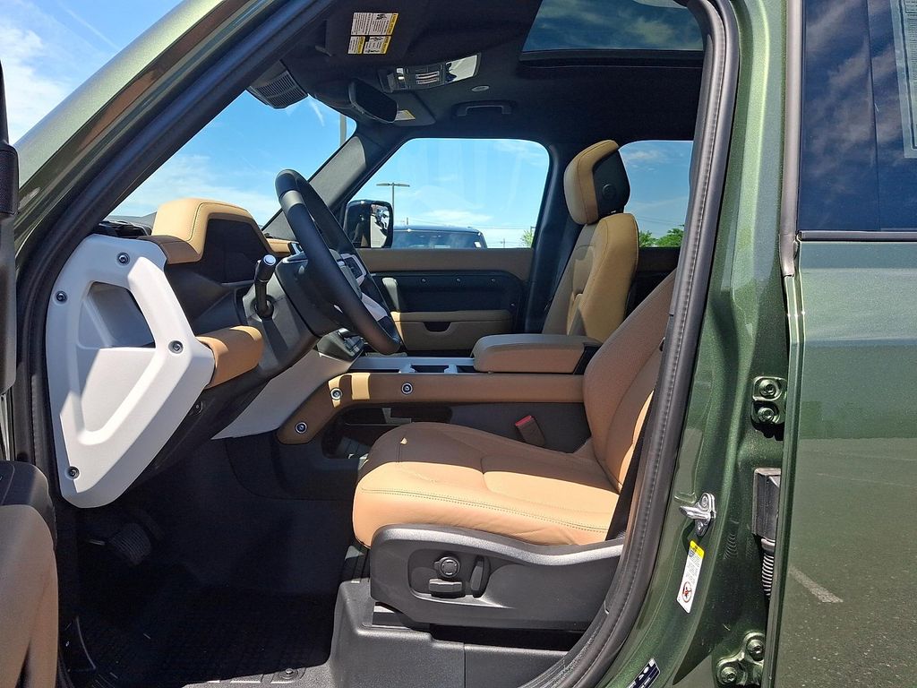 صورة مصغرة 12 لـ 2026 LAND Rover DEFENDER P300 S