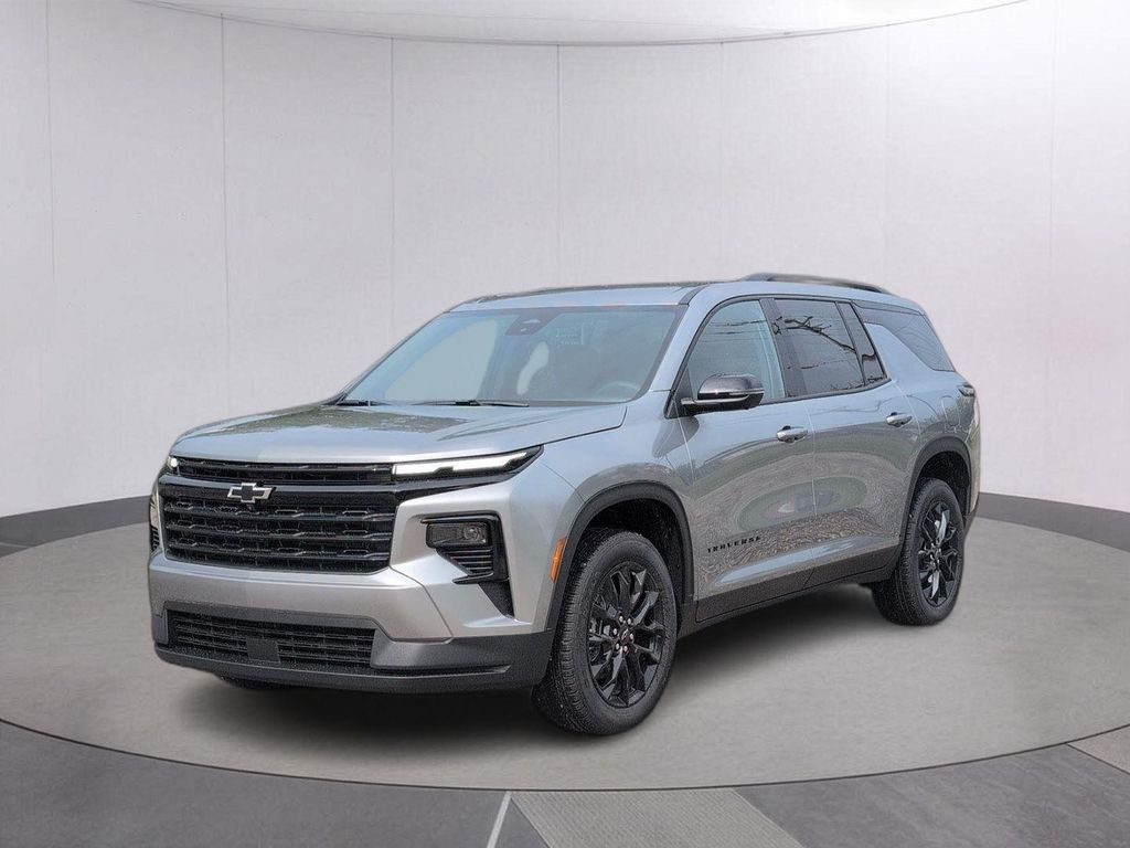 New 2026 Chevrolet Traverse LT