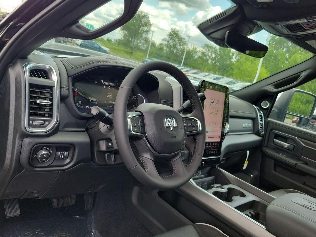 2026 RAM 3500 LARAMIE — миниатюра 16
