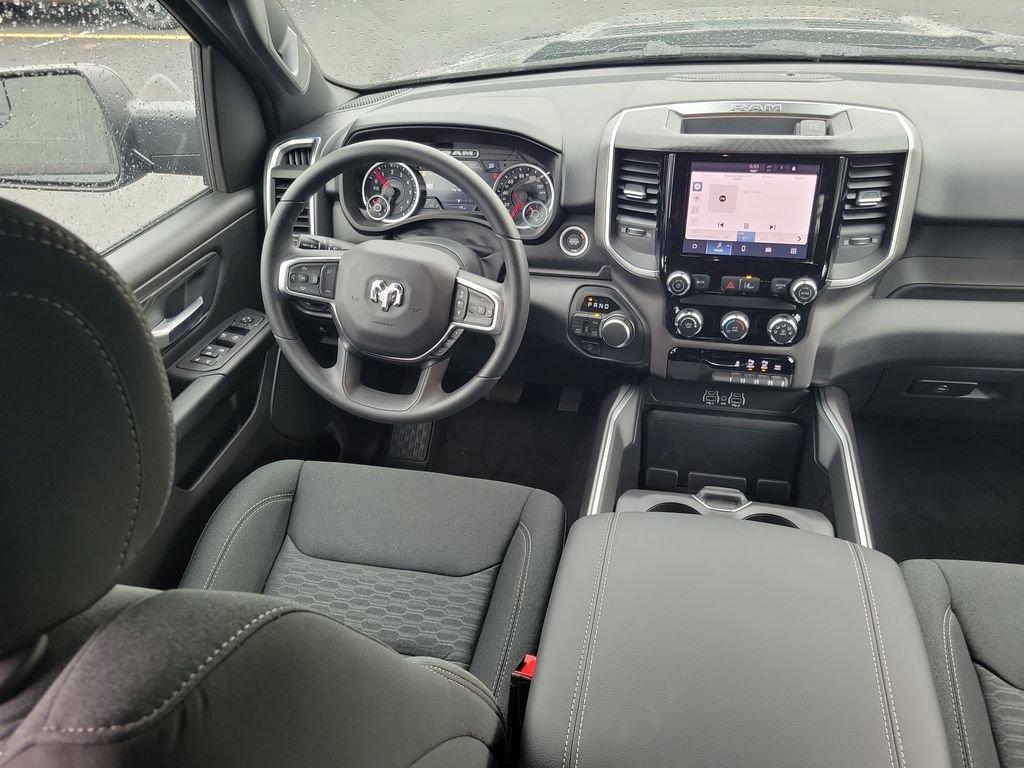 صورة مصغرة 16 لـ 2026 RAM 1500 EXPRESS