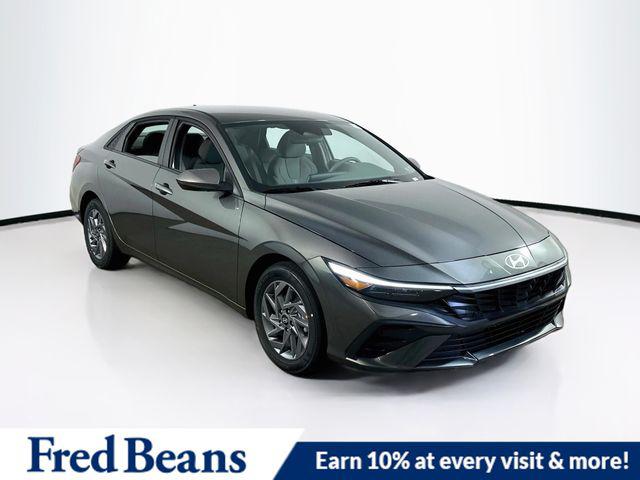 New 2026 Hyundai ELANTRA HEV Blue