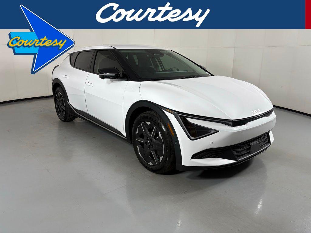 New 2025 Kia EV6 Light Long Range