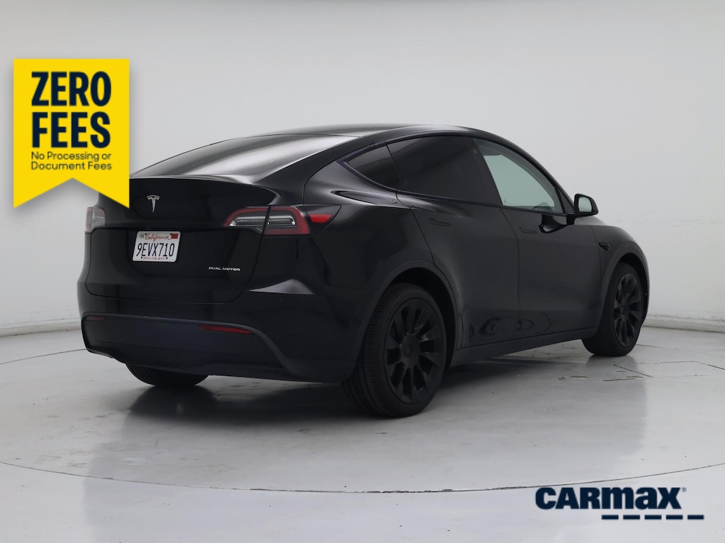 TESLA MODEL Y LONG RANGE - 10