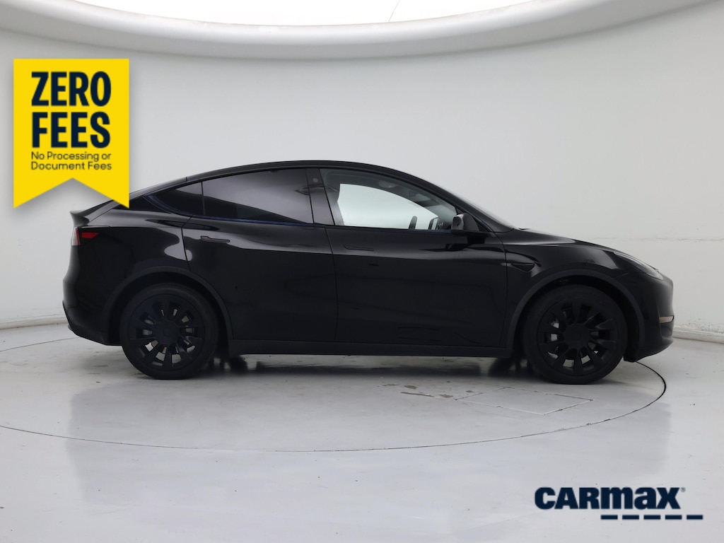 TESLA MODEL Y LONG RANGE - 9