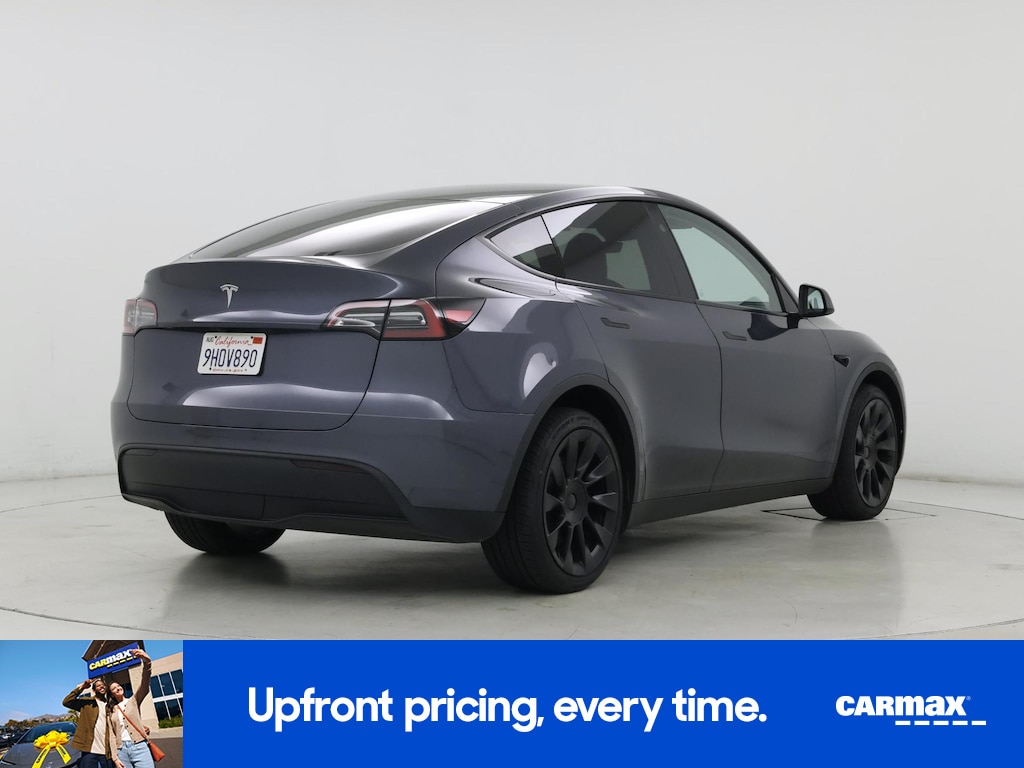 TESLA MODEL Y LONG RANGE - 10