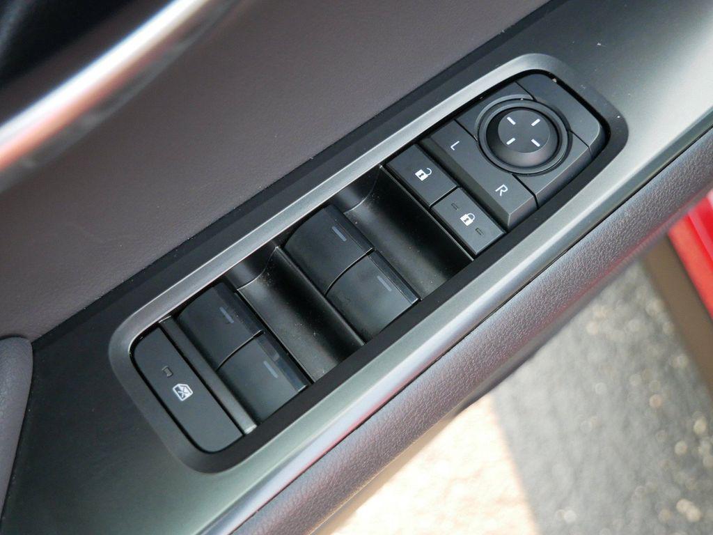 صورة مصغرة 15 لـ 2025 Lexus UX 300H PREMIUM
