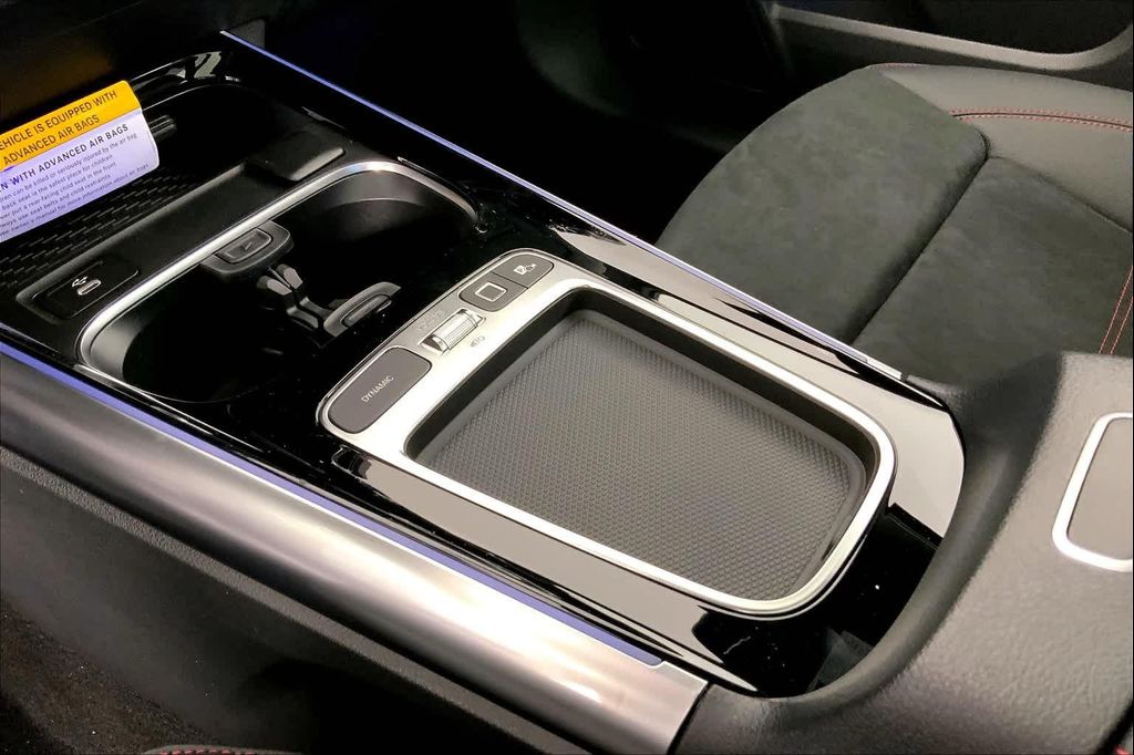 صورة 7 لـ 2025 Mercedes-BENZ GLA