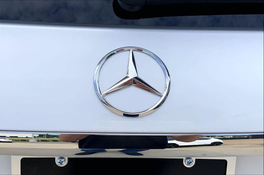 2026 Mercedes-BENZ GLE 缩略图 15