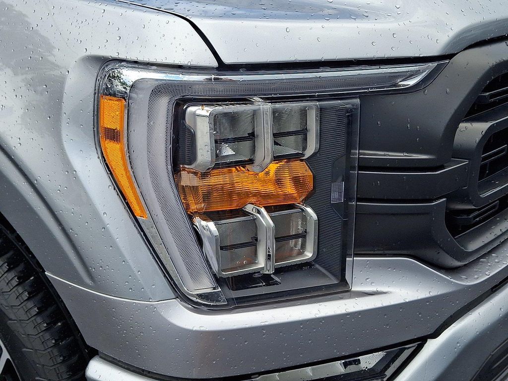 صورة 9 لـ 2023 FORD F-150 XLT