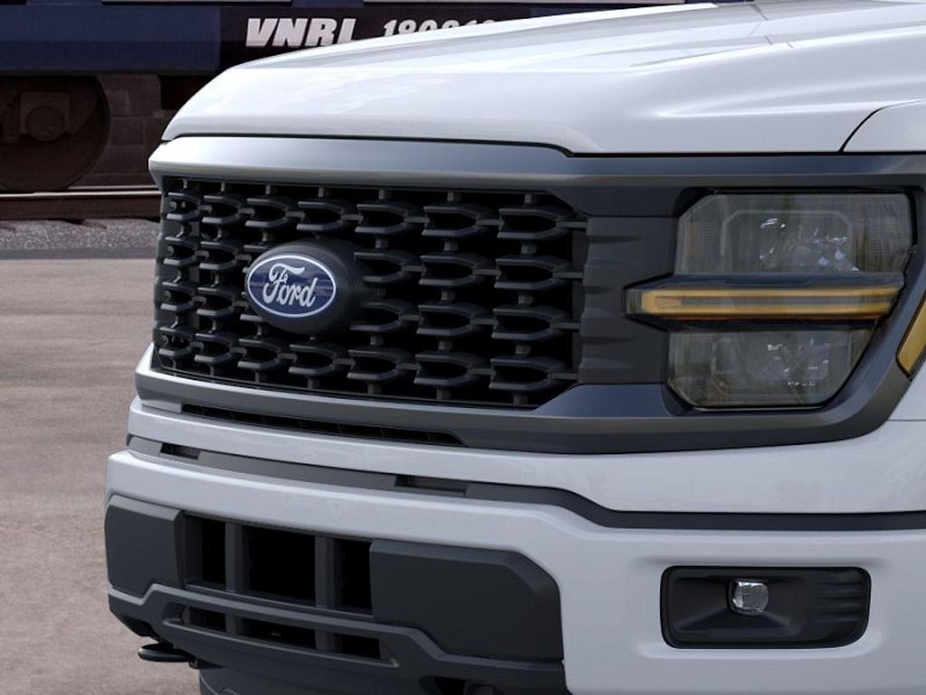 صورة مصغرة 17 لـ 2026 FORD F-150 STX