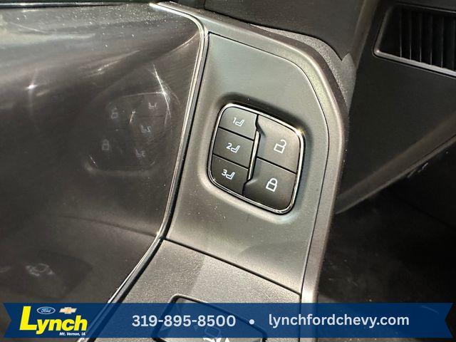 FORD F-150 LARIAT - 8
